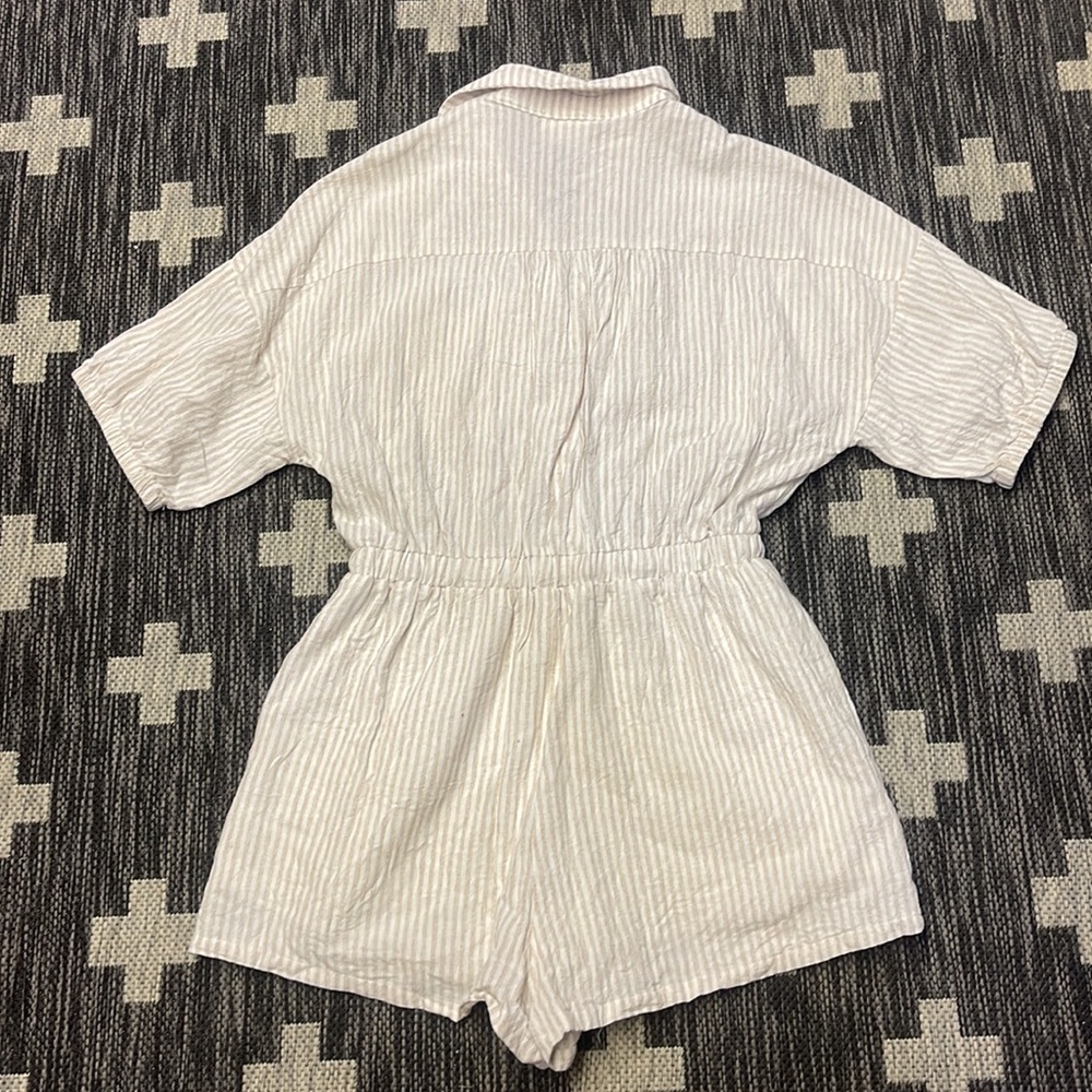 Allie Rose Medium Shorts Romper Tan & White Pinstripe - Picture 3 of 4